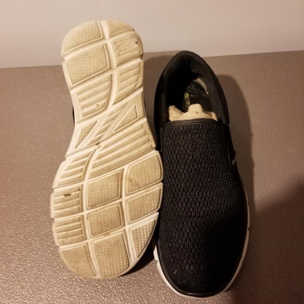 Black Size 9 Skechers Memory Foam - image 2